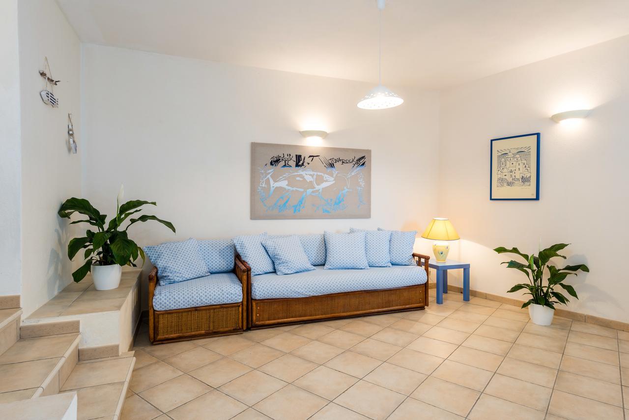 Apartment In S'Abba E Sa Pedra With Pool Golfo Aranci Buitenkant foto