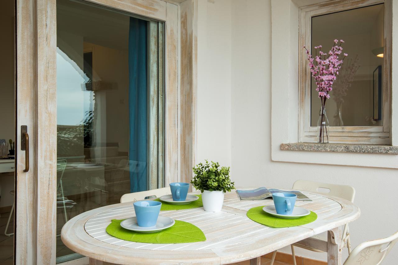Apartment In S'Abba E Sa Pedra With Pool Golfo Aranci Buitenkant foto