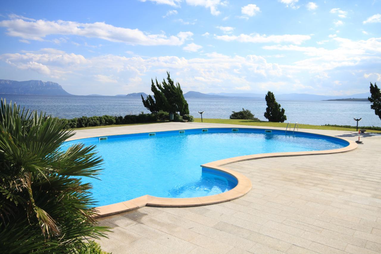 Apartment In S'Abba E Sa Pedra With Pool Golfo Aranci Buitenkant foto